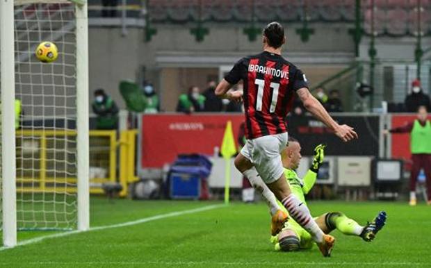 Il primo gol di Ibrahimovic al Crotone. Afp 