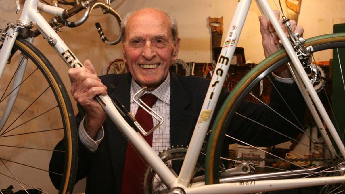 Martini 100: l'uomo arcobaleno, da Moser a Bugno. Ha rivoluzionato il ruolo del c.t.