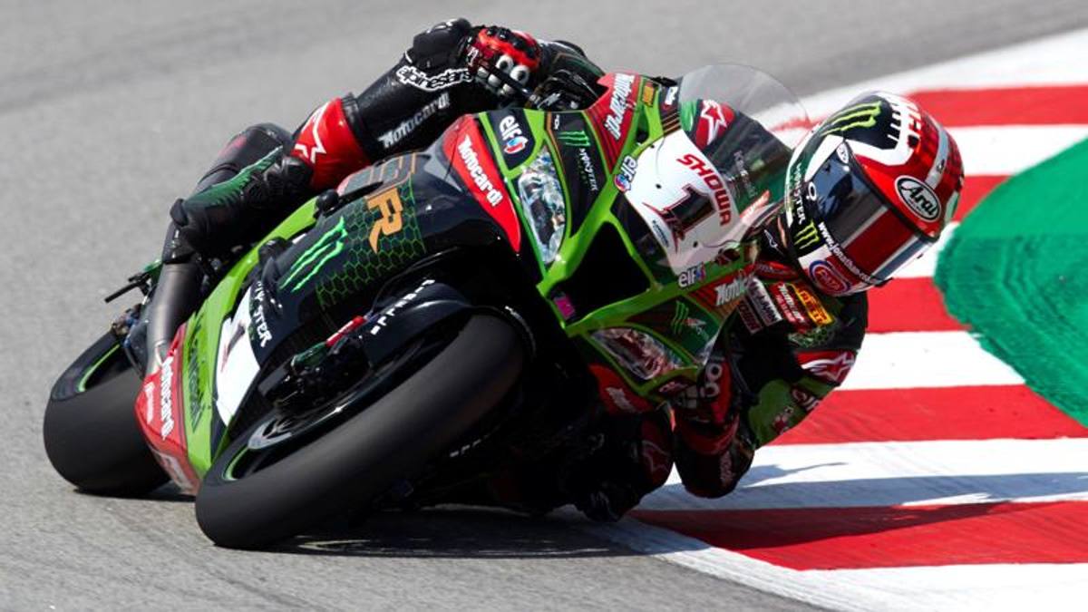 Jonathan Rea: “Io campione senza patente”. Però anche altri...