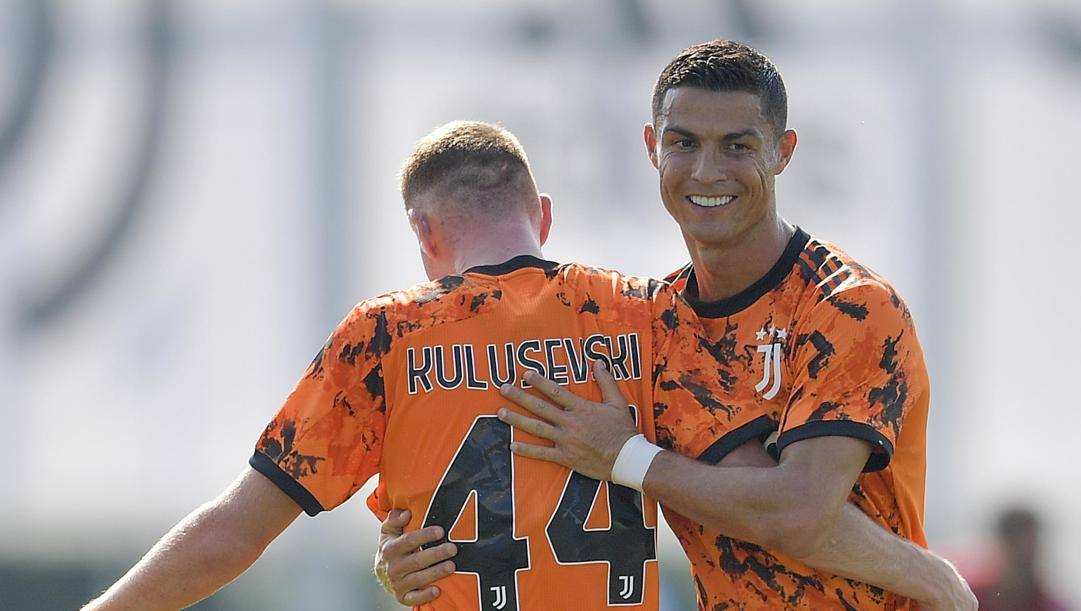 Dejan Kulusevski e Cristiano Ronaldo. Getty Images 