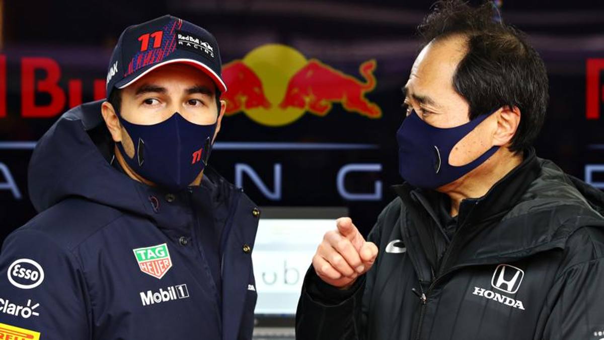 Fórmula 1, Pérez: «Red Bull Squadron. La prueba contra Verstappen me ayudará» Fórmula 1, Pérez: «Red Bull Squadron. La prueba contra Verstappen me ayudará»