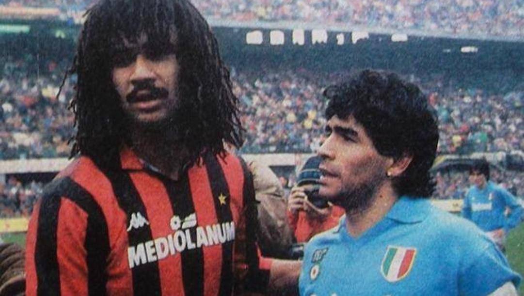 Ruud Gullit e Diego Armando Maradona a San Siro il 3 gennaio 1988 