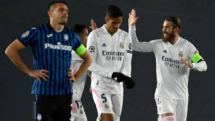 La gioia di Sergio Ramos e compagni, lo sconforto di Rafael Toloi. Afp La gioia di Sergio Ramos e compagni, lo sconforto di Rafael Toloi. Afp