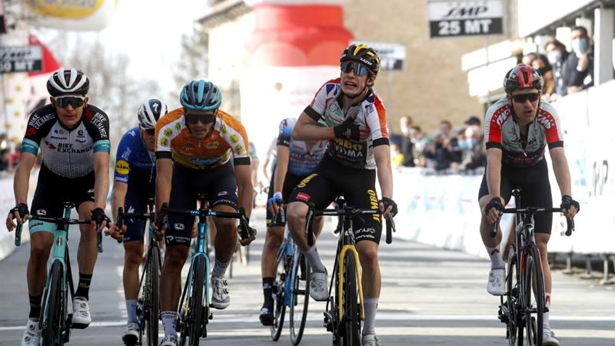 Coppi e Bartali, Vingegaard trionfa a San Marino e rafforza il primato