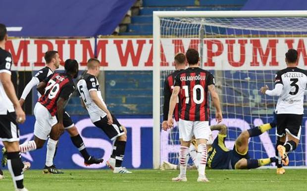 Il raddoppio rossonero di Franck Kessie. Getty Il raddoppio rossonero di Franck Kessie. Getty