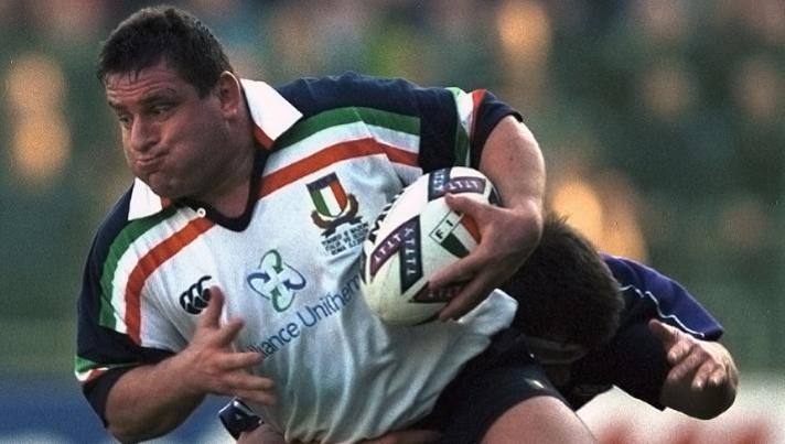 Rugby, Massimo Cuttitta morto per Covid: aveva 54 anni - La Gazzetta dello Sport