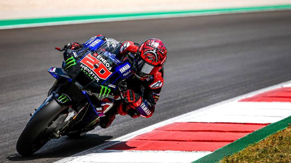 A Portimao dominio Quartararo. Rimonta Bagnaia: 2°, Marquez è 7°. Rossi a terra