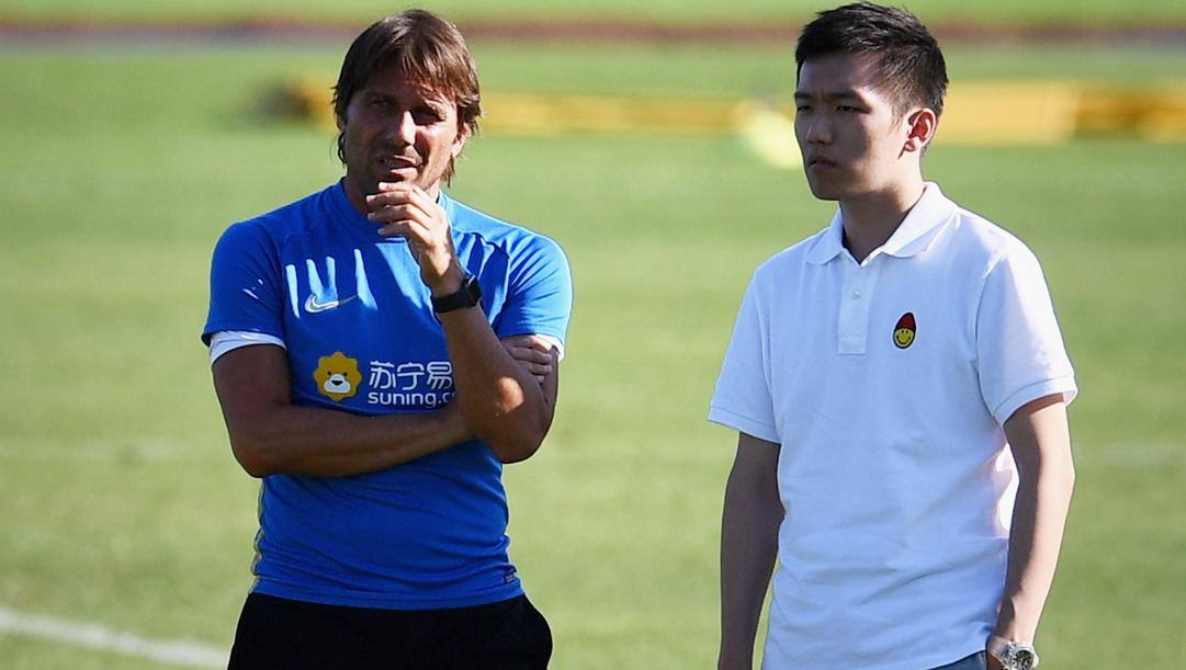 Antonio Conte con Steven Zhang. Getty 