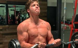 joseph il figlio di arnold schwarzenegger e un clone del padre la gazzetta dello sport