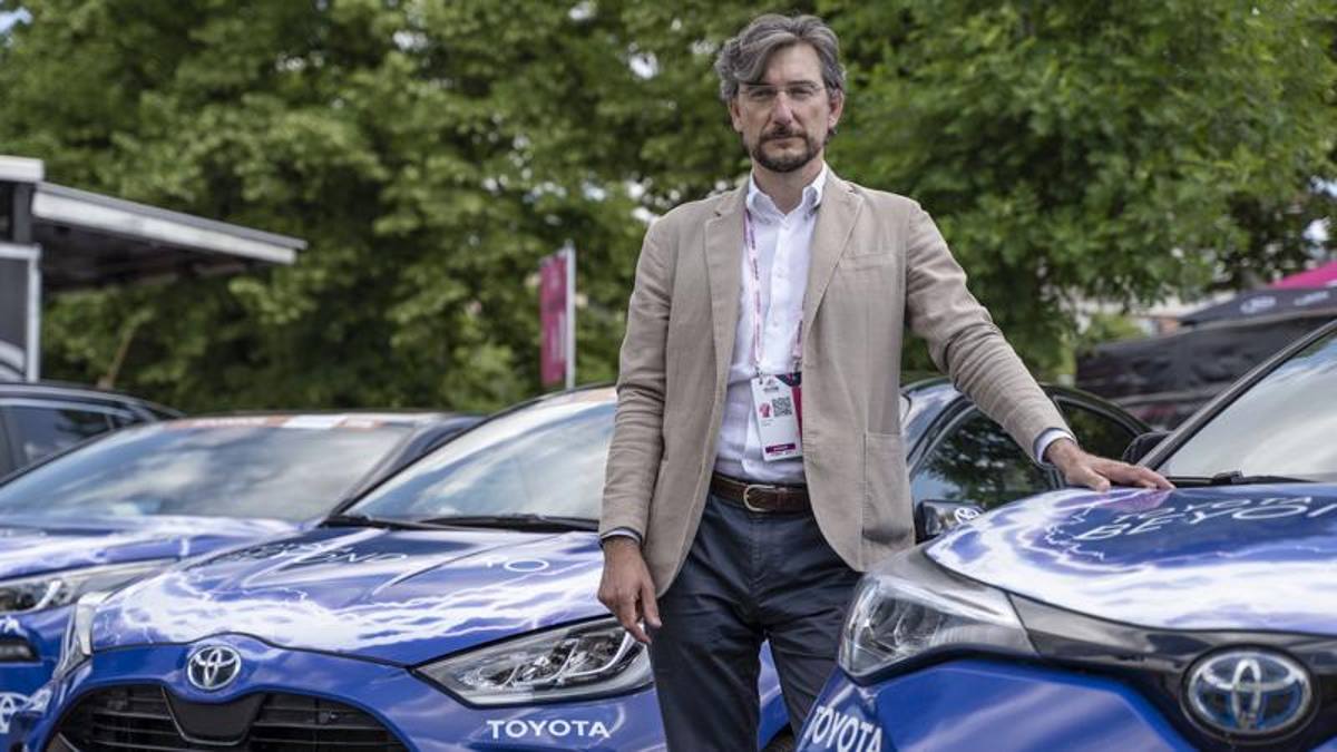 Toyota, Luca': “Oltre 2500 km in elettrico per le nostre ibride durante il Giro d’Italia“