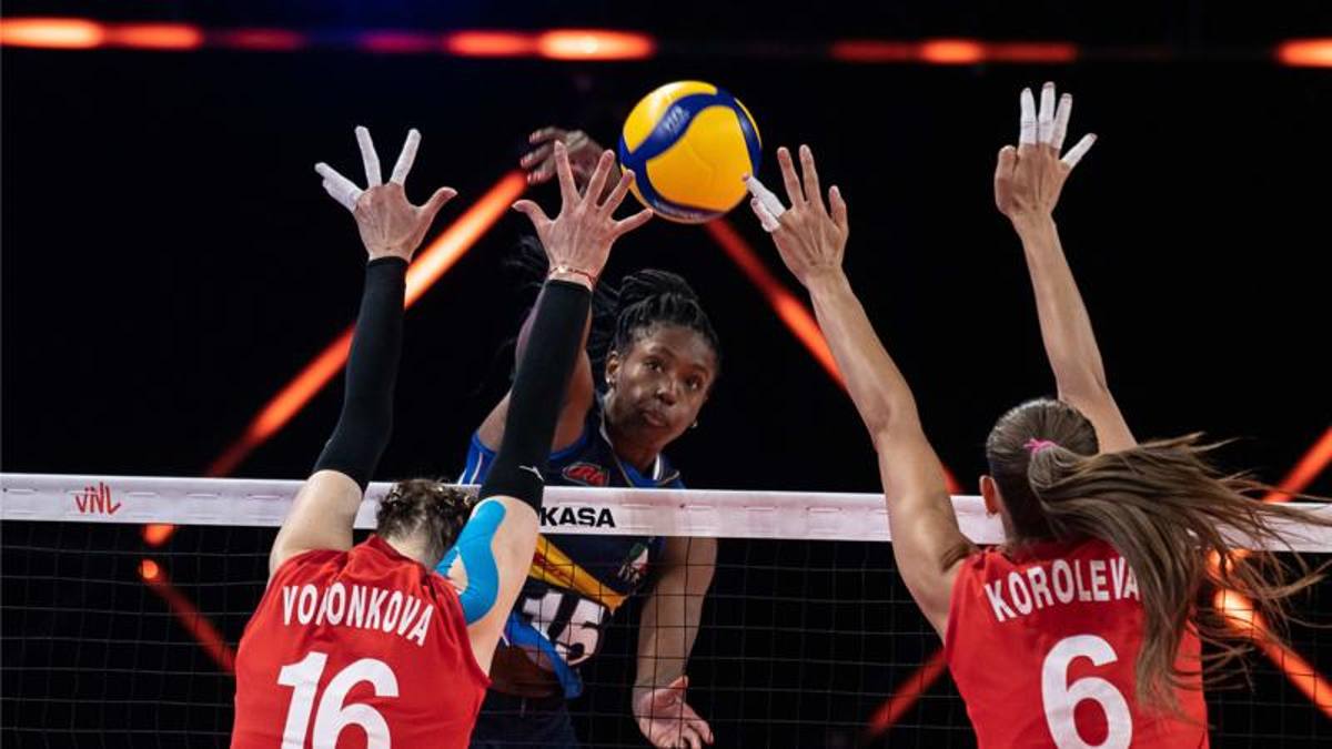 Nations League, l’Italia lotta ma cede anche alla Russia