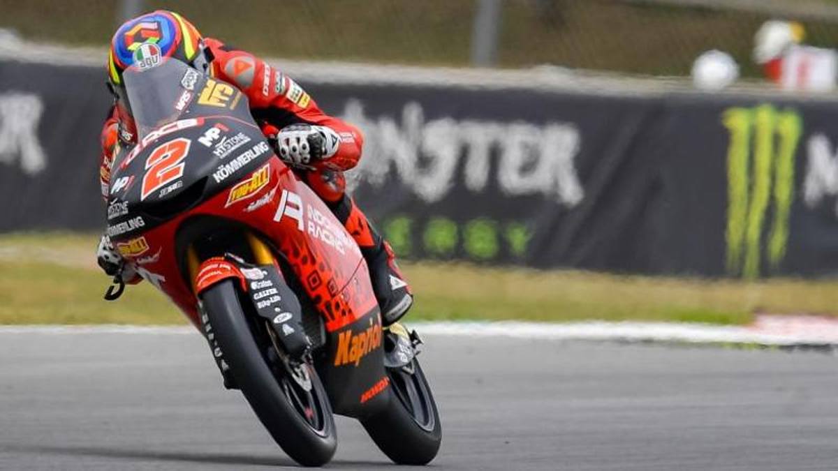 Doppietta con pole del team Gresini. Super Italia con Antonelli 3° e Nepa 4°
