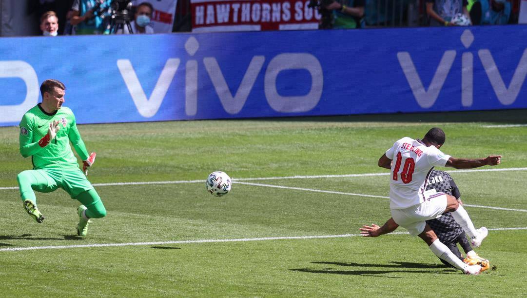 Il gol di Sterling. Afp Il gol di Sterling. Afp