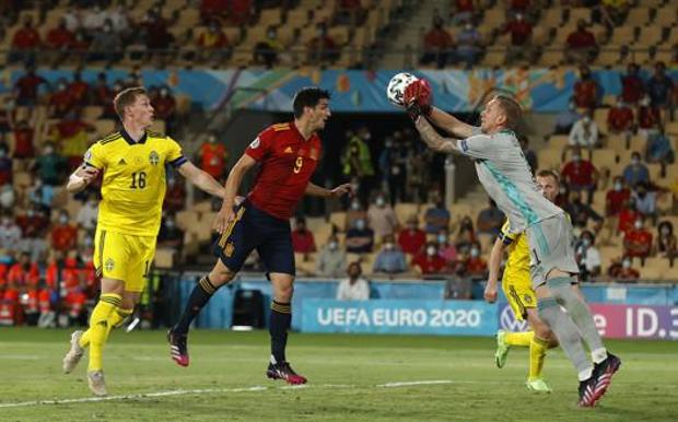 Olsen si è rivelato insuperabile per gli attaccanti della Spagna. Getty Olsen si è rivelato insuperabile per gli attaccanti della Spagna. Getty