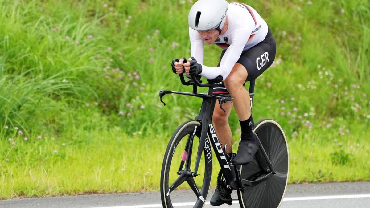 “Raggiungi quei cammellieri“, bufera su dirigente tedesco del ciclismo