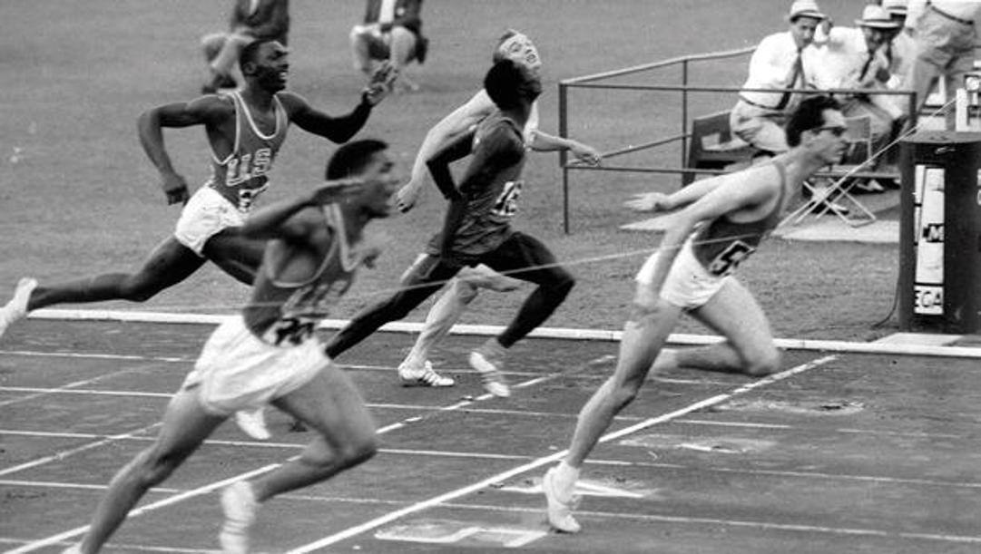 La vittoria sui 200 metri di Livio Berruti nel 1960 all'Olimpiade di Roma 