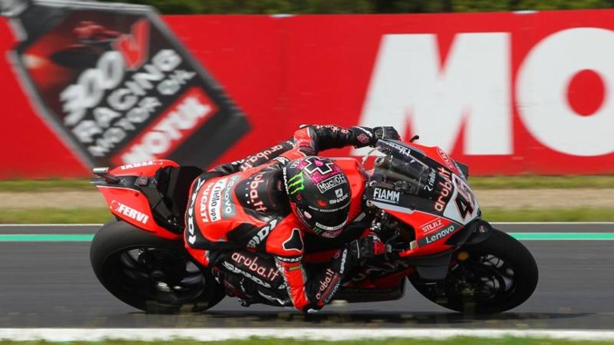 Sbk, trionfo di Redding in Gara 2 davanti a Razgatlioglu e Rea
