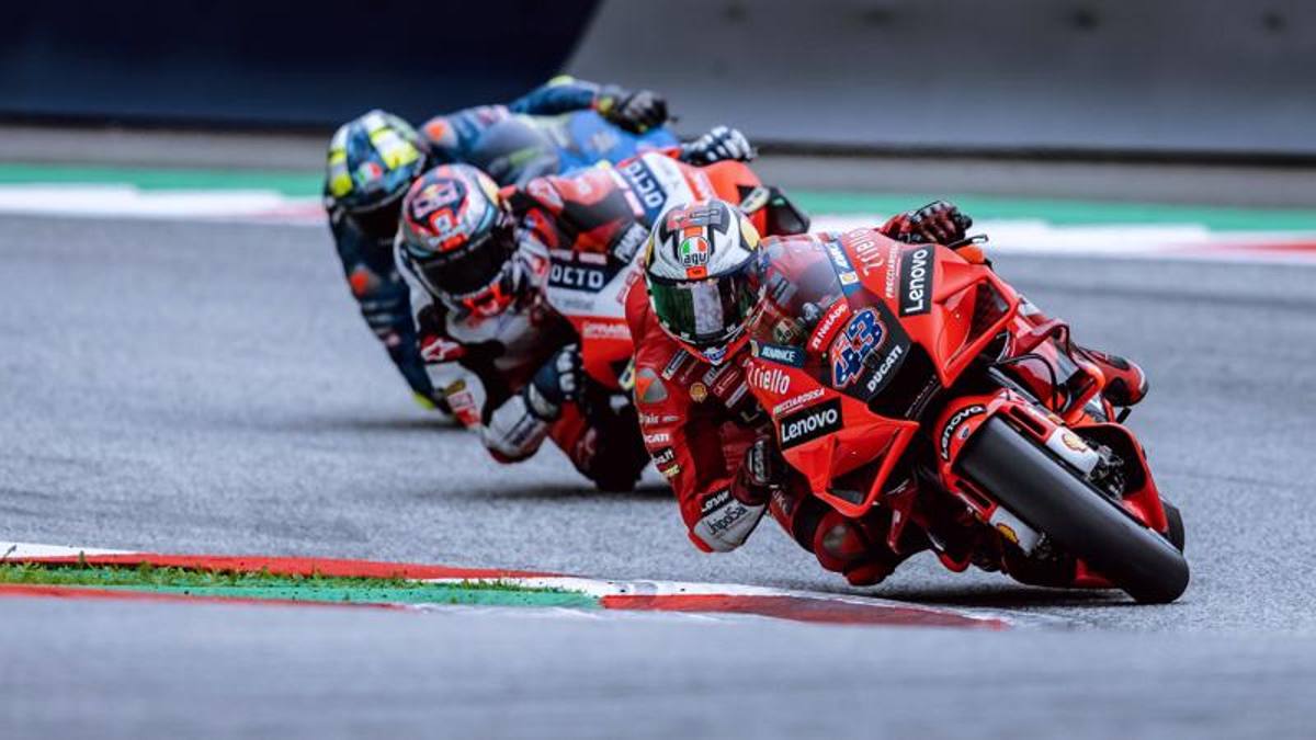 Novità dal GP d’Austria: piloti “ammoniti” con un messaggio sul display