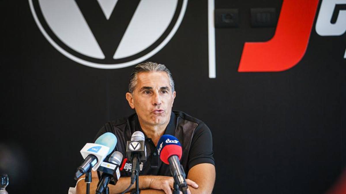 Scariolo e la nuova Virtus: “Puntiamo all’eccellenza, siamo sulla strada giusta“