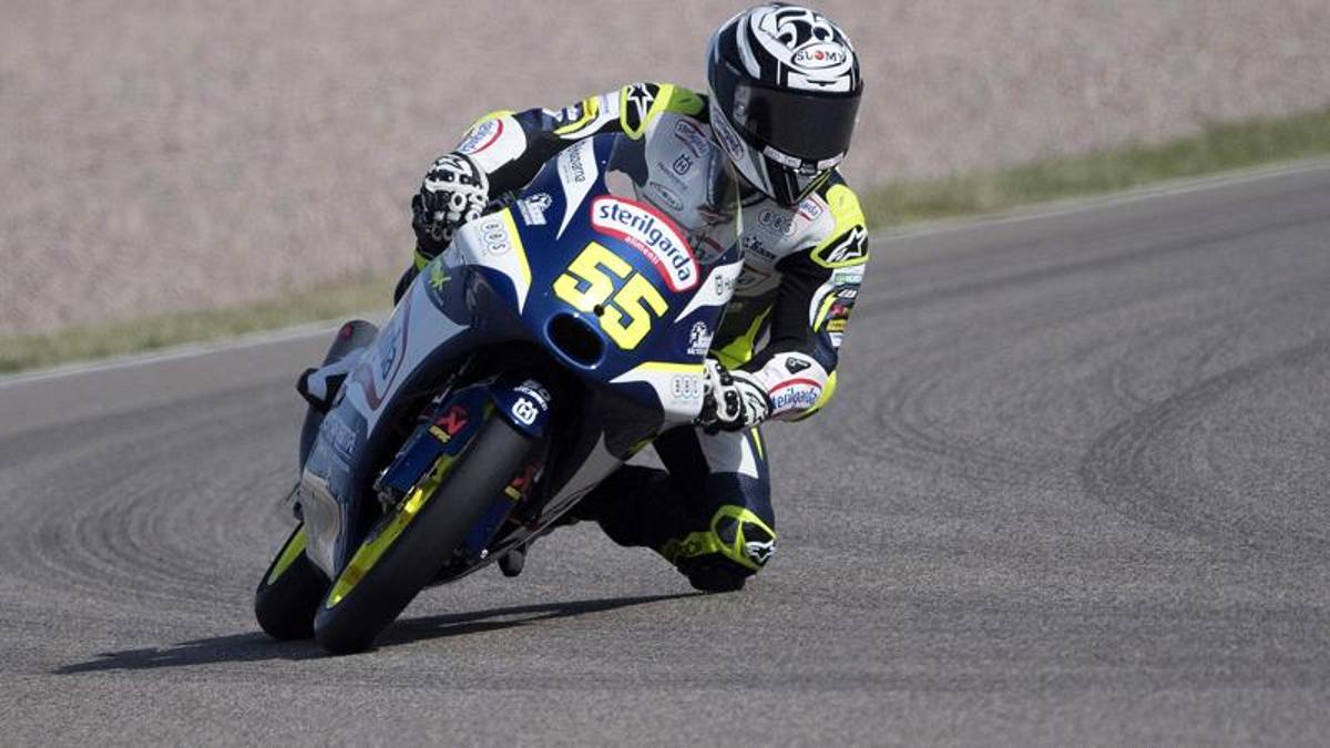 Moto3, Fenati non fallisce: pole a Silverstone. 3° Rossi, male Acosta (22°)
