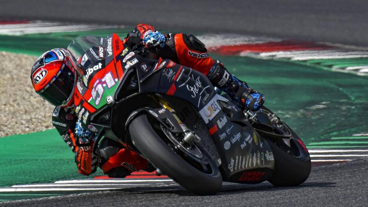 Sbk, Pirro domina anche gara 2 al Mugello, Vitali e Canepa a podio