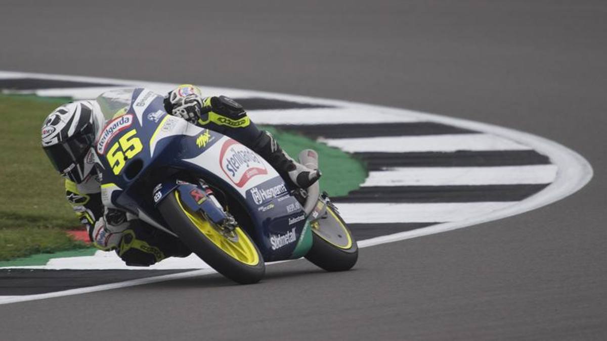 Moto3, super Italia a Silverstone! È tripletta: vince Fenati su Antonelli e Foggia