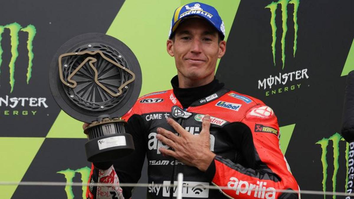 Aleix Espargaro e la commovente dedica all'Aprilia: “La migliore squadra del paddock“