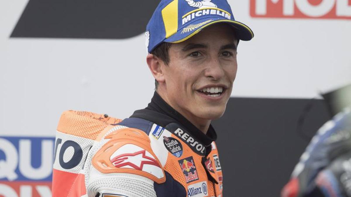 Marquez a sorpresa: “Mi mancano padel e futsal“. E va pazzo per la cucina italiana