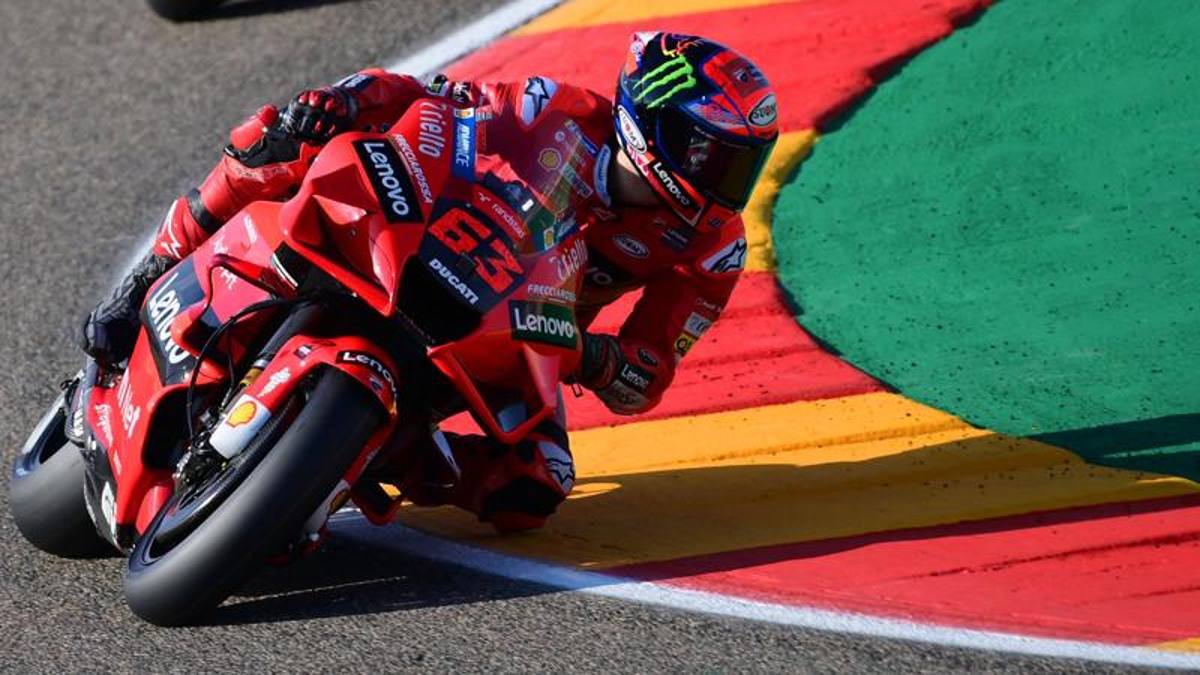 MotoGP, finalmente Bagnaia! Pecco trionfa davanti a Marquez