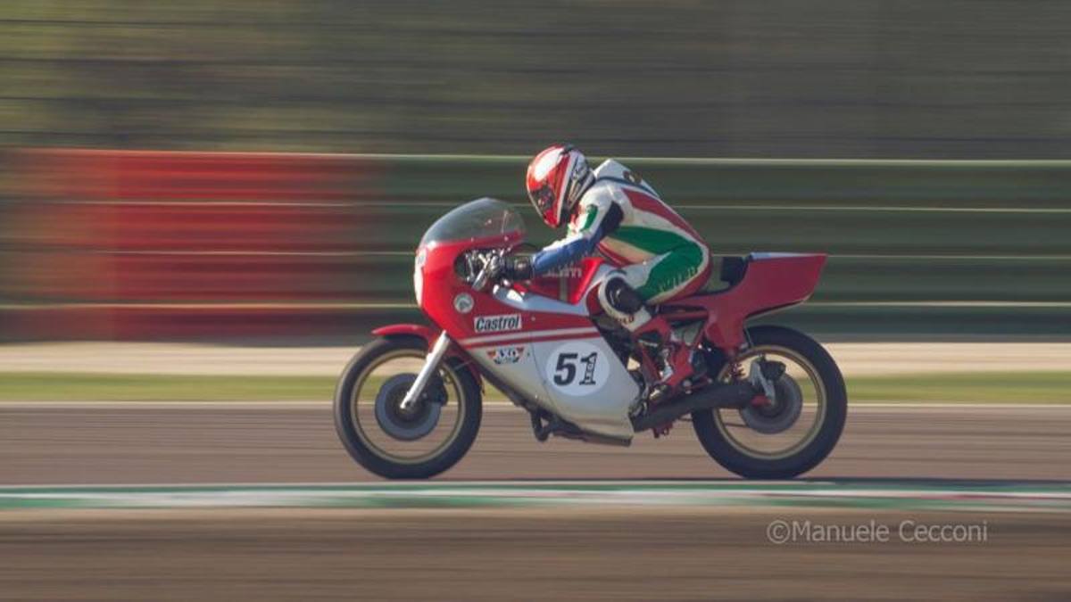 200 Miglia di Imola Revival, in pista al Santerno i bolidi che hanno fatto la storia del Motociclismo
