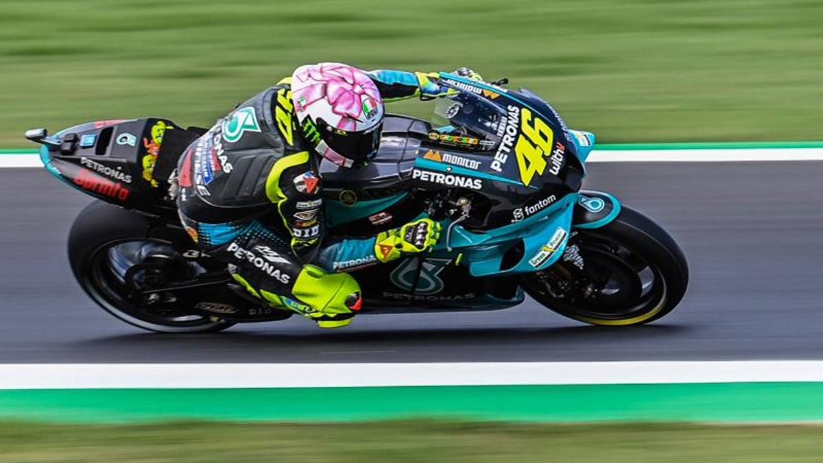 Misano, l'amore per Valentino Rossi resta sempre in pole position
