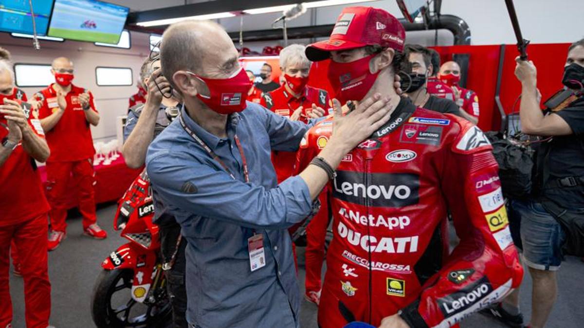 Domenicali, n°1 Ducati: “Sì, amo Bagnaia. Quartararo top ma il Mondiale MotoGP non è finito...”