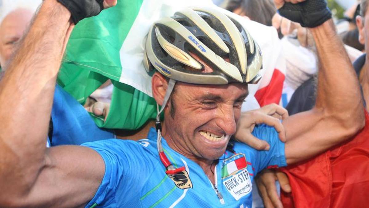 Scippi, mani al cielo e una Dama bianca: storia dell'Italia ai Mondiali