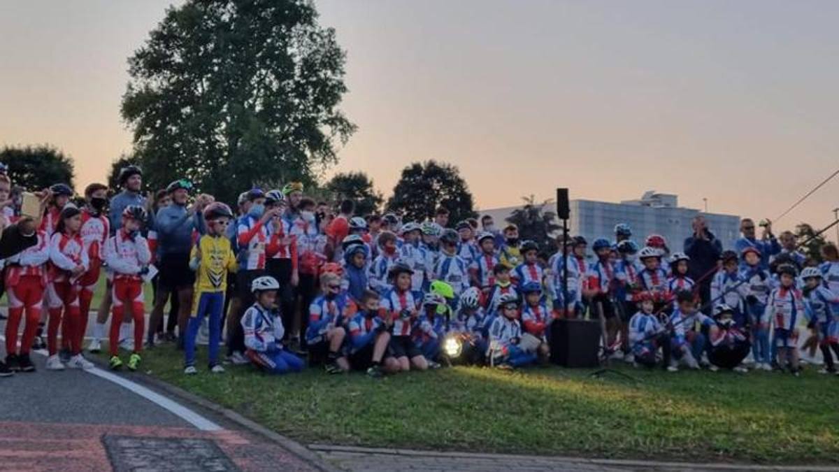Bambini e campioni: inaugurato il nuovo velodromo di Pessano