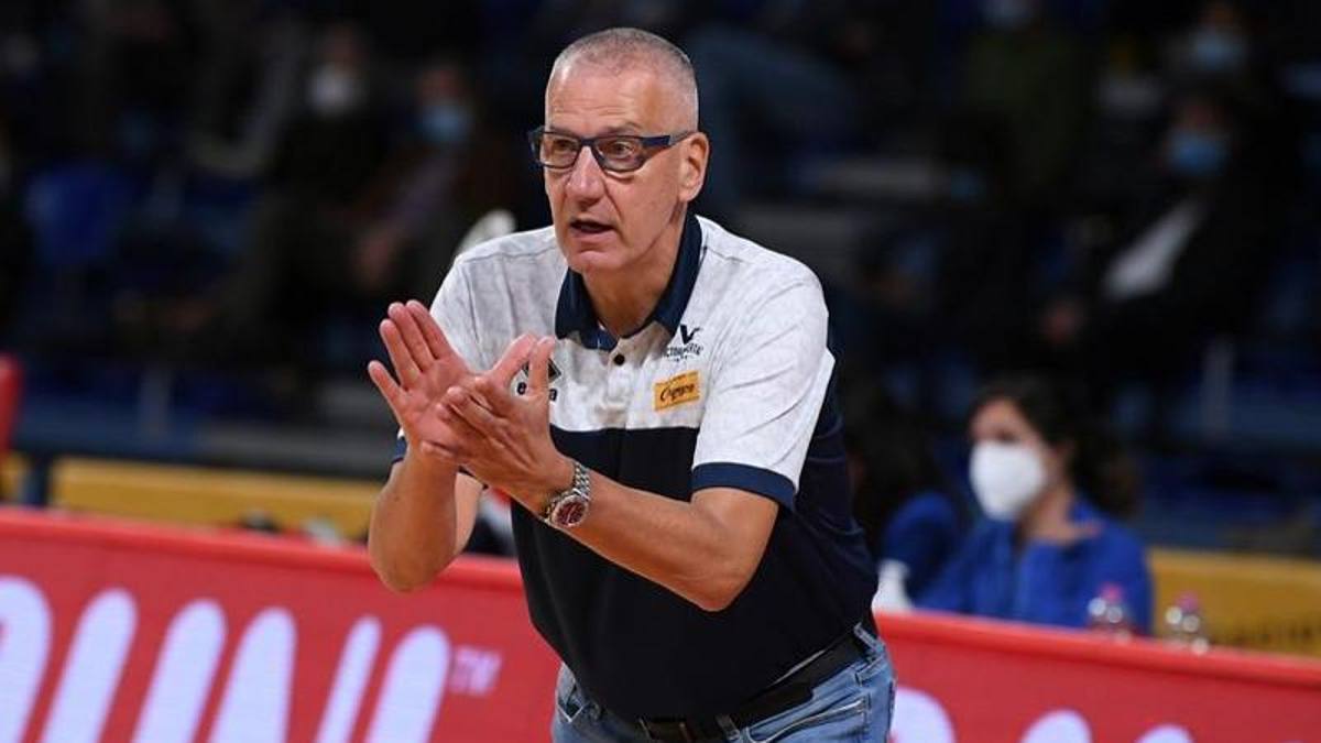 Pesaro non va e Petrovic lascia la panchina: “Io principale responsabile“