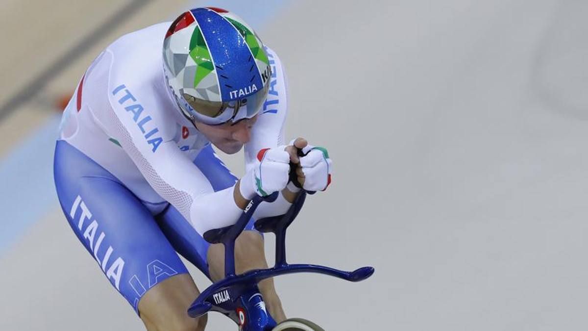 L'Italia cala gli assi nella seconda giornata: e tocca anche a Viviani nello scratch