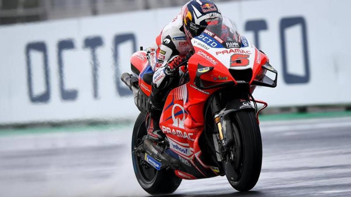MotoGP Misano, FP1 bagnate: Zarco davanti a tutti. Bagnaia cade, 6°, Rossi 12°