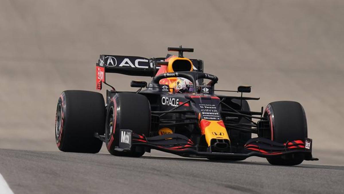 F1 GP USA LIVE from Austin: Verstappen 1st but Hamilton chases him