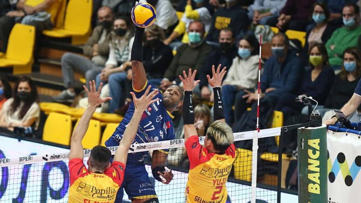 Superlega: Piacenza fatica con Milano, Modena travolge Vibo