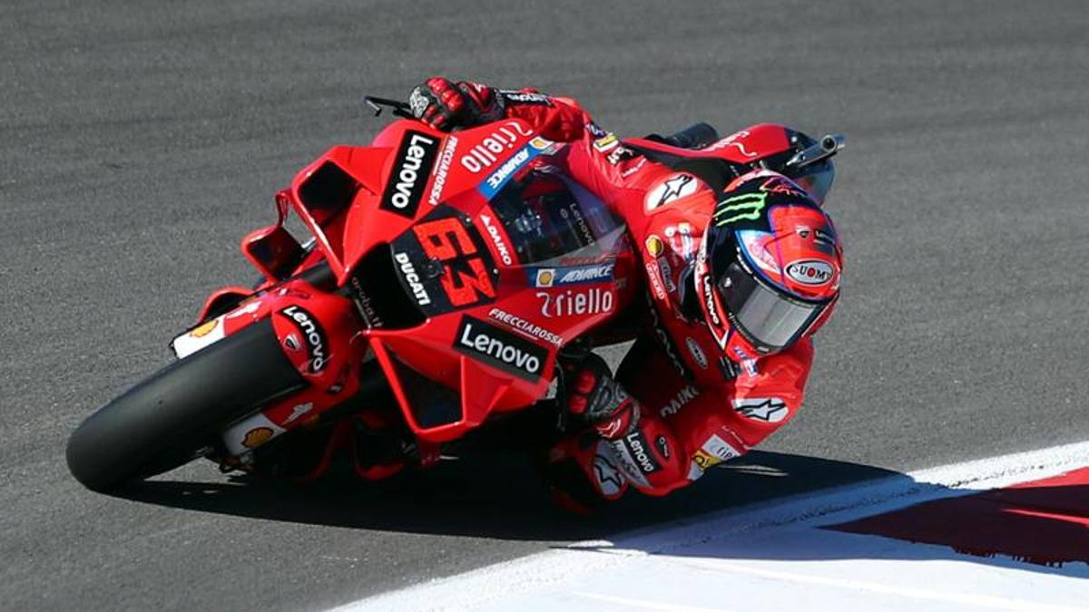 GP Algarve, pole di Bagnaia, 2° Miller: doppietta Ducati. Quartararo parte 7°