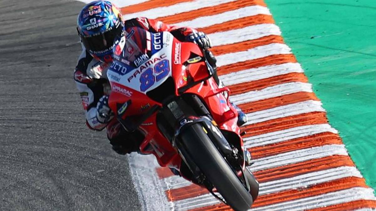 Valencia, pole di Martin davanti a Bagnaia e Miller: mostruosa Ducati! 10° Rossi