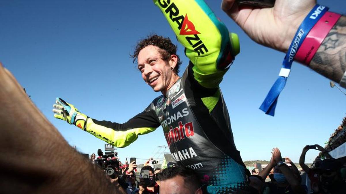 Rossi eterno: “Smettere solo una scusa per fare casino. Contento di aver lasciato così“