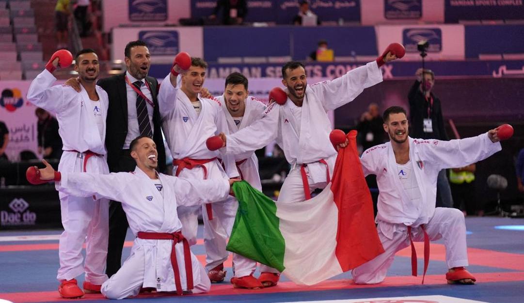 L'Italia festeggia il titolo iridato a squadre nel kumite 