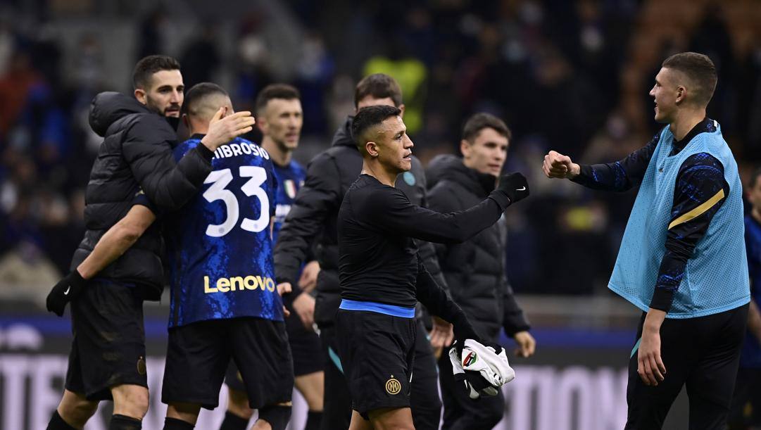 L'esultanza dell'Inter: 2-0 allo Spezia e vetta a due punti GETTY 