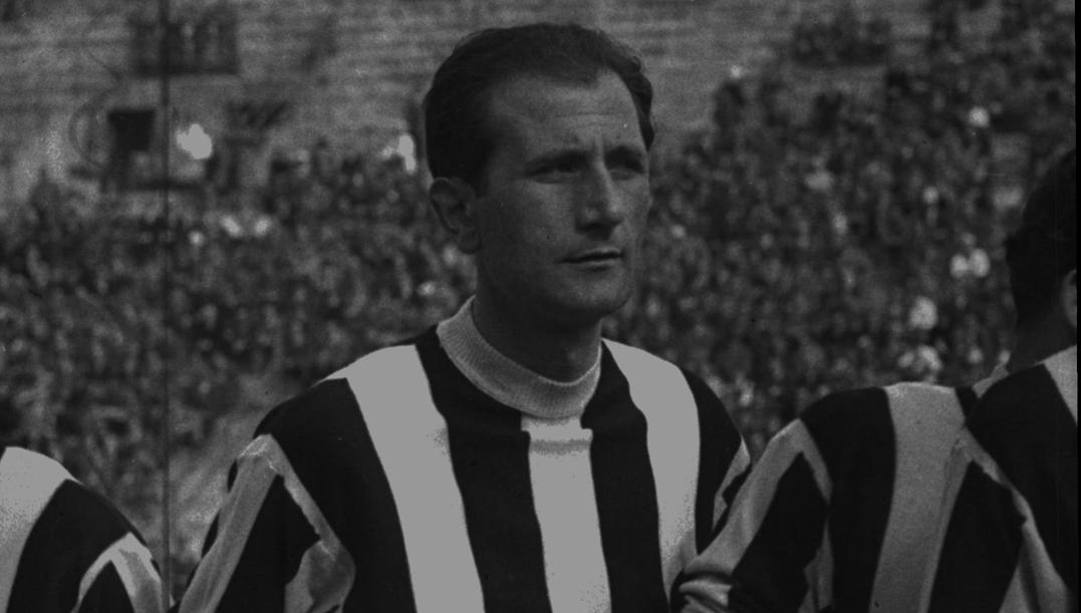 Bacchetti in un Milan-Udinese del 1953. Foto Farabola 