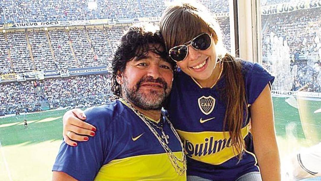 Diego Armando Maradona e sua figlia Dalma.  