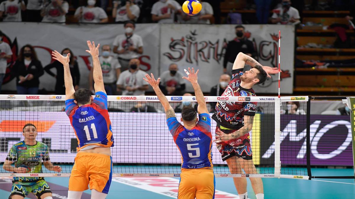 Superlega, Perugia in vetta da sola
