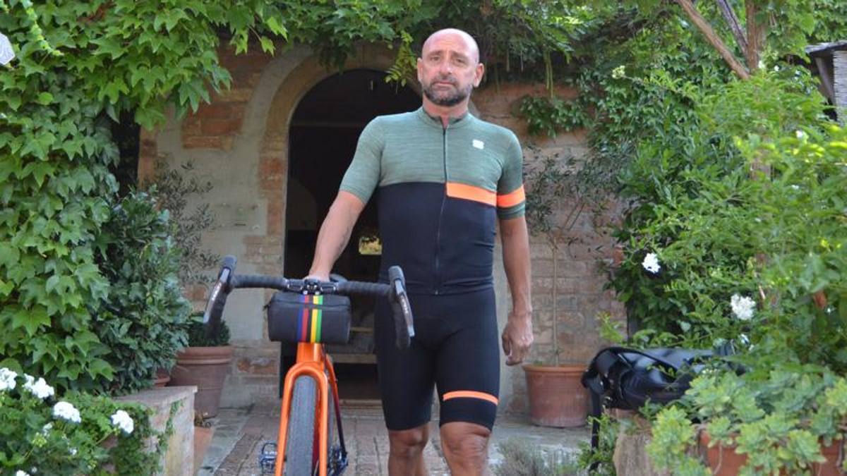 Bettini: “Mi ero allenato per fare la Dakar. Ora mi sono trasformato in cicloturista“