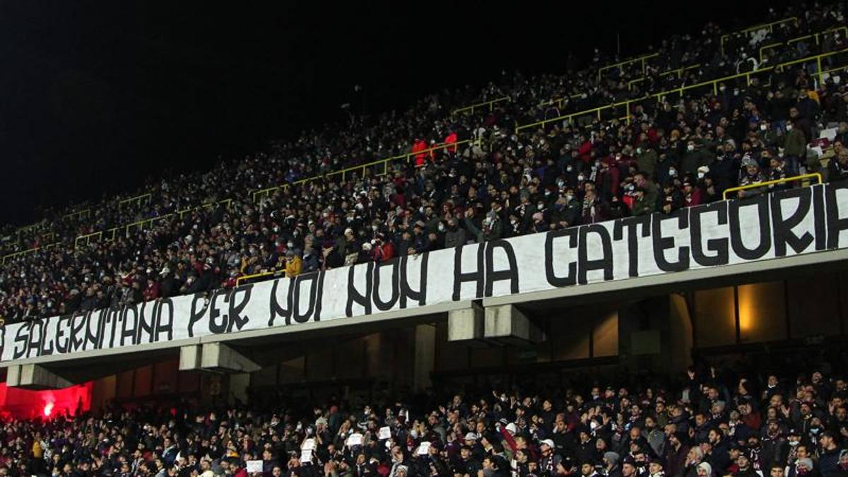 Venta de Salernitana, final de 2021 con entusiasmo: 4 propuestas están sobre la mesa, pero … Venta de Salernitana, final de 2021 con entusiasmo: 4 propuestas están sobre la mesa, pero …