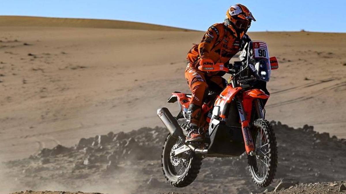 Dakar 2022, Petrucci strepitoso: secondo nella quinta tappa moto alle spalle di Price
